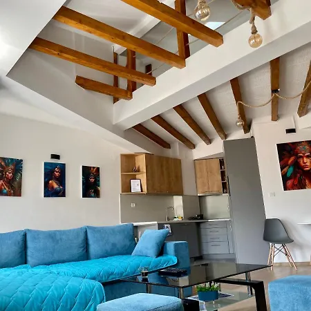 Gallery Center Apartman *