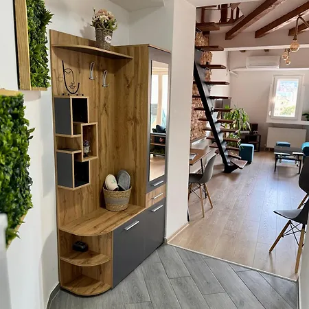 Apartman Gallery Center *